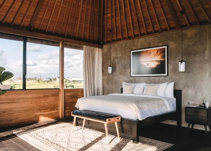 600m - Designer - Perenenean - Private Pool Canggu