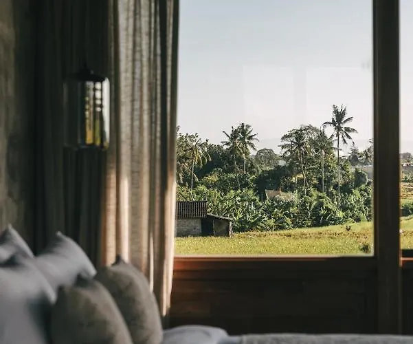 600m - Designer - Perenenean - Private Pool Canggu
