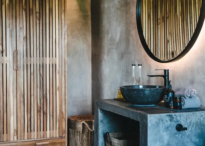 600m - Designer - Perenenean - Private Pool Canggu