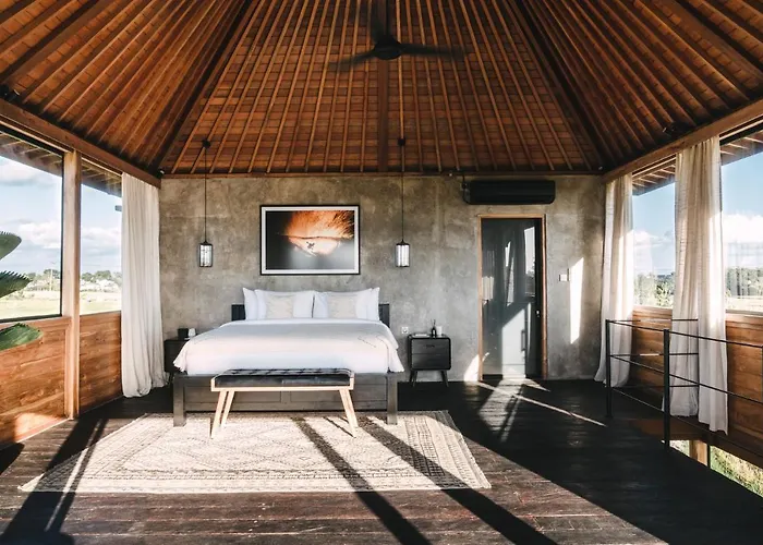 600m - Designer - Perenenean - Private Pool Canggu