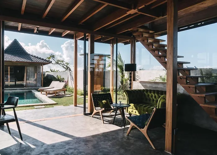 600m - Designer - Perenenean - Private Pool *