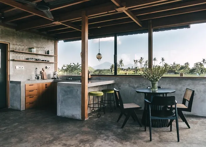 600m - Designer - Perenenean - Private Pool Villa Canggu